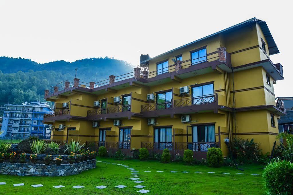Majestic Lake Front Hotel & Suites Pokhara Exterior photo